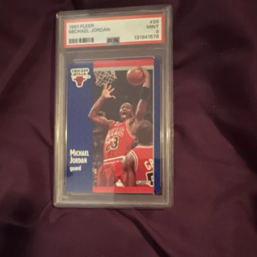 Fleer 1991-92 Michael Jordan #29 Chicago Bulls PSA 9 Mint Basketball Card