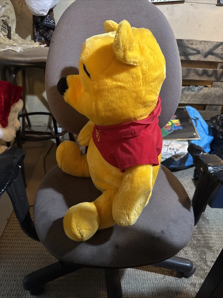RARO 20" Sentado Mattel Disney Winnie the Pooh Muñeca de Peluche con Camiseta 1995 Foto 4 de 4
