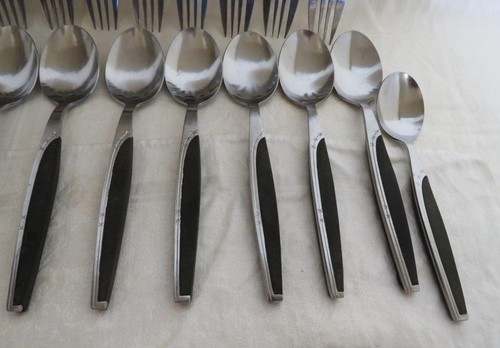 31 pc. Mar-Crest Ebony Stainless Japan Flatware Atomic 5-Star black handle Set! - Picture 4 of 11