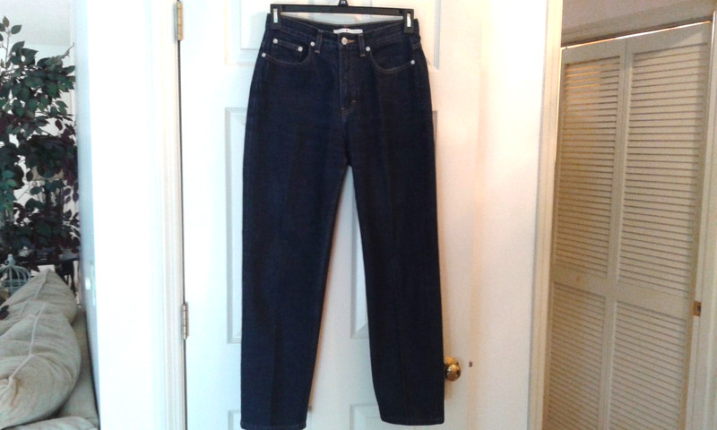 TOMMY HILFIGER WOMENS/MISSES CLASSIC JEANS     SIZE 10     (CT004K)
