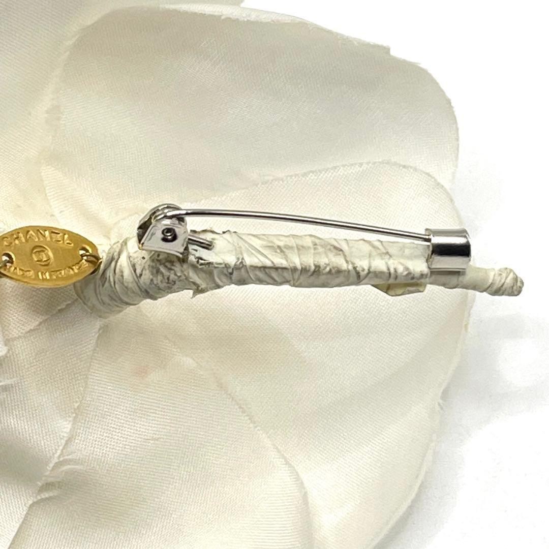 Chanel Camellia Corsage Brooch Offwhite Nylon Box Included Size 8.5cm thumbnail 8