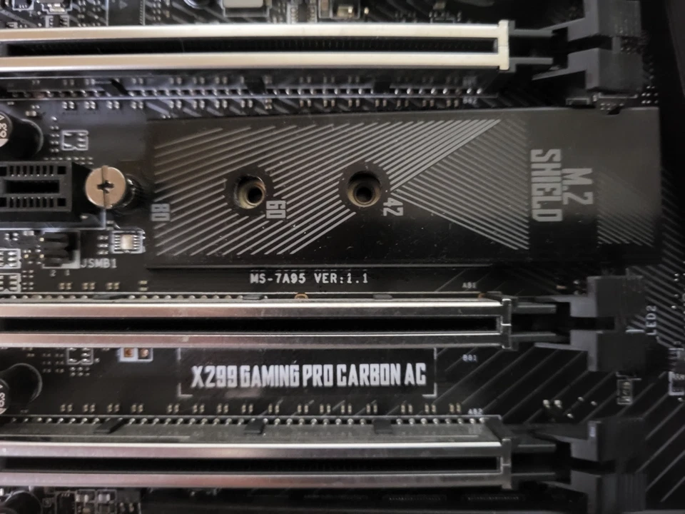 *** Carte mère MSI X299 Gaming Pro Carbon AC LGA2066 + Boite et accessoires - Photo 3/4