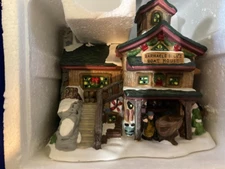 Barnacle Bills' Boathouse by Santa's Workbench  2002 w box