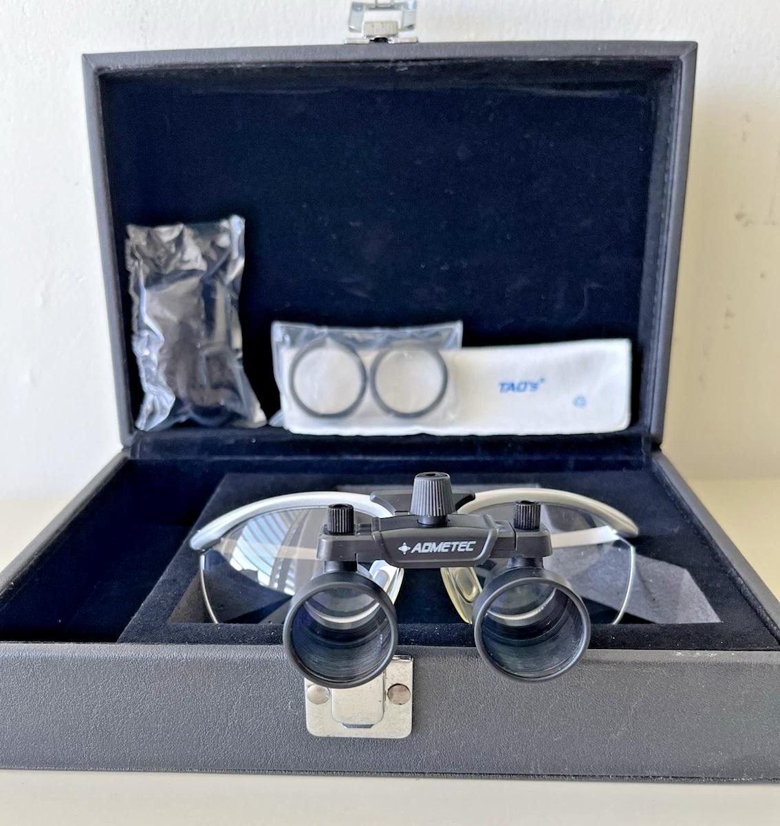 Loupes Dentaires Jumelles 3.5X Avec Phare LED Bleu - Distance De Travail 420mm | Approuvé CE/FDA