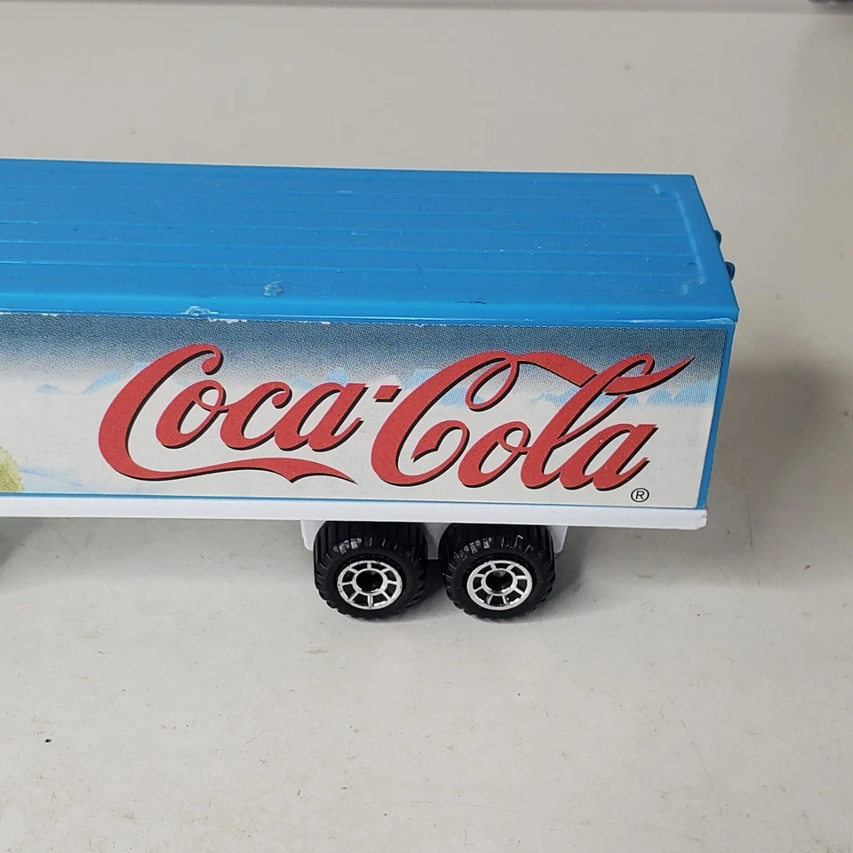 Coca-Cola Super Rigs Hard Working Polar Bear Logo Matchbox Semi Truck 35221 1:64 - Image 4 of 4