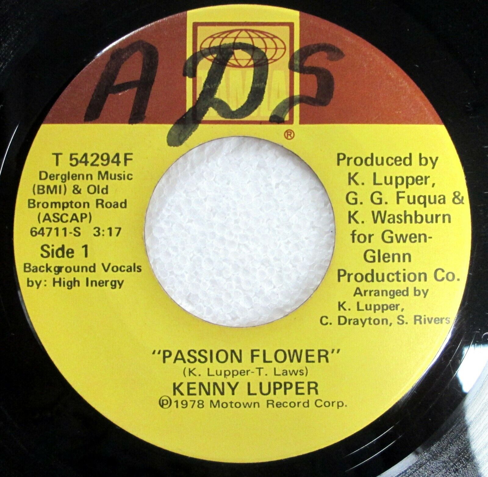 KENNY LUPPER 45 Passion Flower/Kiss Me Now VG++/VG+ on Tamla 70s soul c4006