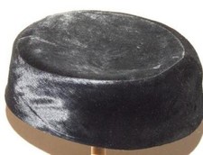 Vintage Lady's Pressed Velvet Pillbox Hat - 1940s - 20