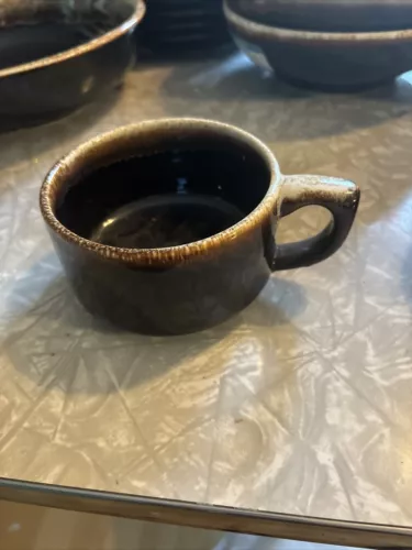 Set Of 8 Vintage Pfaltzgraff Gourmet Brown Drip Glaze Coffee Cups & 1 Creamer