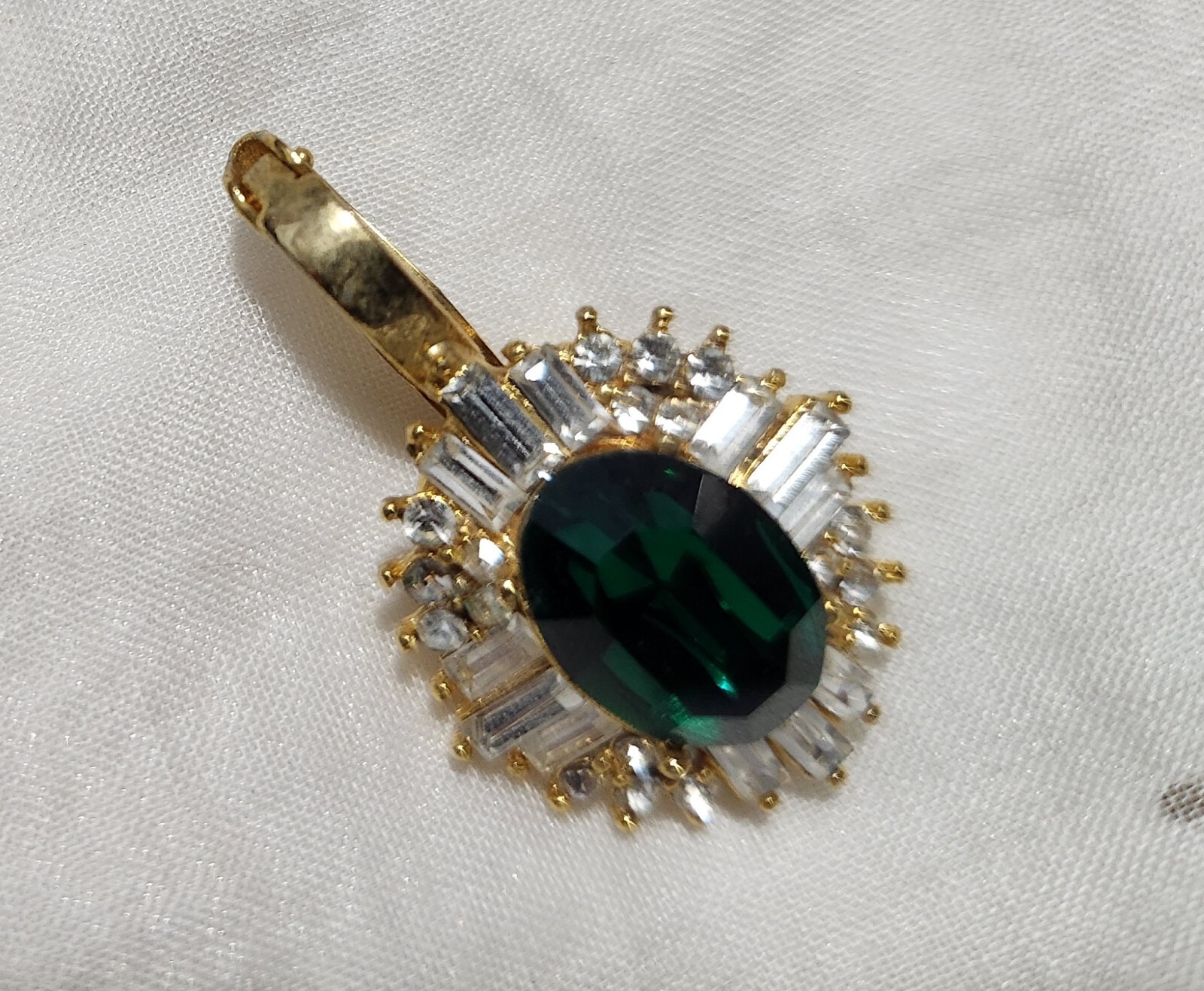ENHANCER PENDANT W, EMERALD GREEN CRYSTAL & CLEAR Gem