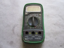 Green LCD Display Data Hold Function Digital Multimeter Velleman DVM850BL