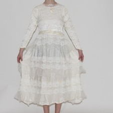 Vintage white lace wedding dress tiered lace size small/medium long sleeve