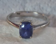 1.74 carat Cornflower Blue Ceylon Sapphire Ring Set In Gold. Size N
