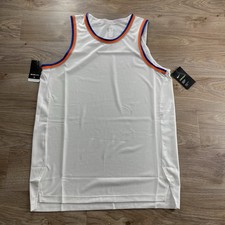 Ultimate New York Knicks Collector and Super Fan Gift Guide 54