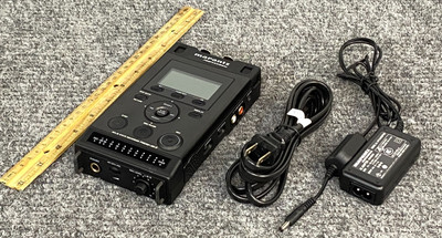 Marantz PMD661 MKII Solid State Recorder w/ 4GB SD Card, Adapter & Power Cord