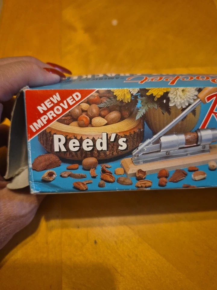 Reed's Rocket Nut Cracker Unused In Imperfect Original Box Model 816 - Image 3 of 4
