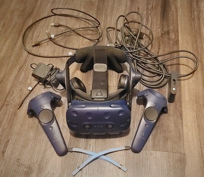 HTC Vive Pro Virtual Reality Headset + Full Body Full Set