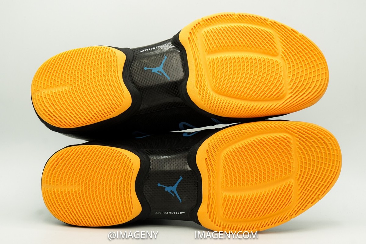 AIR JORDAN XX8 28 SE NEW SIZE 15 BLACK ATOMIC MANGO DARK