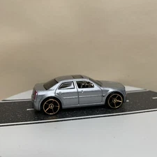 2006 Hot Wheels Faster Than Ever 4/38 Chrysler 300C Hemi Sedan Silver w/FTE NM