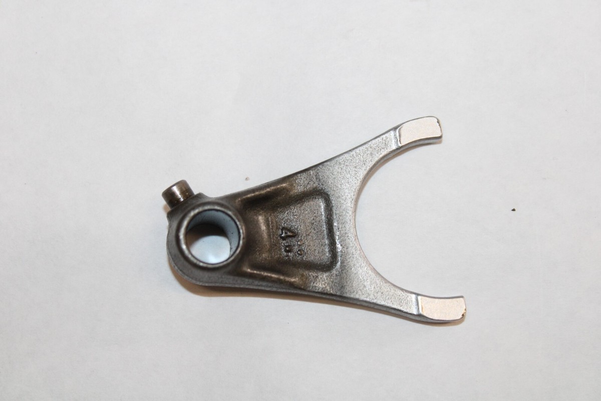 OUTPUT SHIFT FORK 13140-1266 2000 KAWASAKI ZX9 2000 Kawasaki ZX-9R