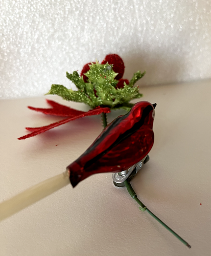 Beautiful Red Miniature Blown Glass bird with Spun glass tails Western Germany - Picture 4 of 6