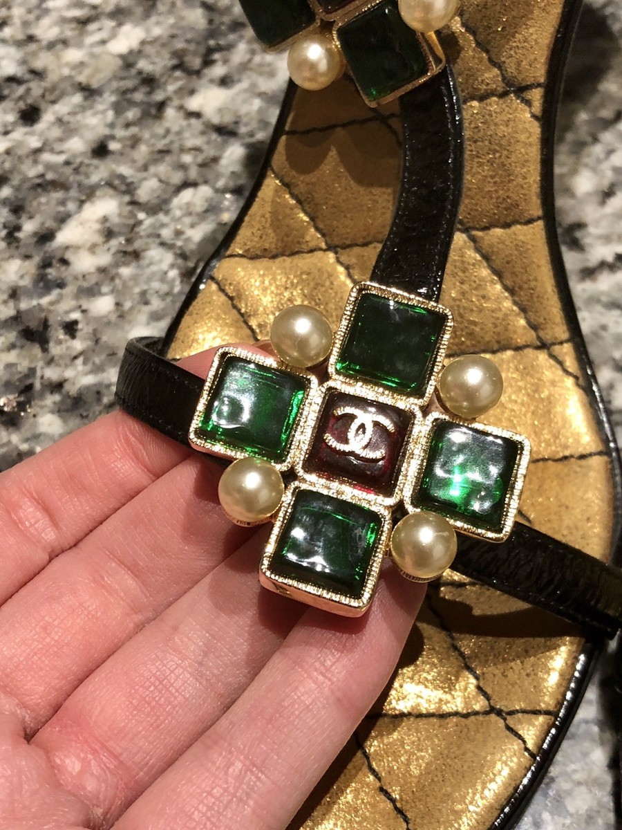 りかこCHANEL フラットパンプス 37C GUCCI サンダル Chanel 20B Black Quilted Boy Lego Metal CC Logo Gold Mule Slip