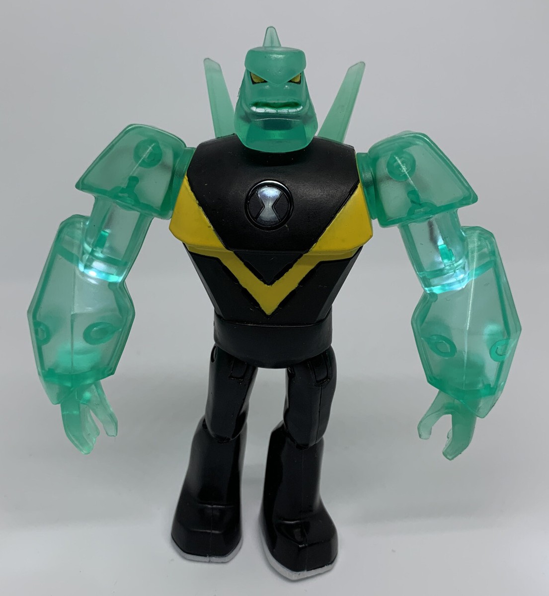 Ben 10 Diamond Head Deluxe Power Up Talking 6