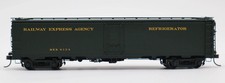 Atlas HO 20007643 - Master - REA Steel Express Reefer Car "REA" 6218 Early