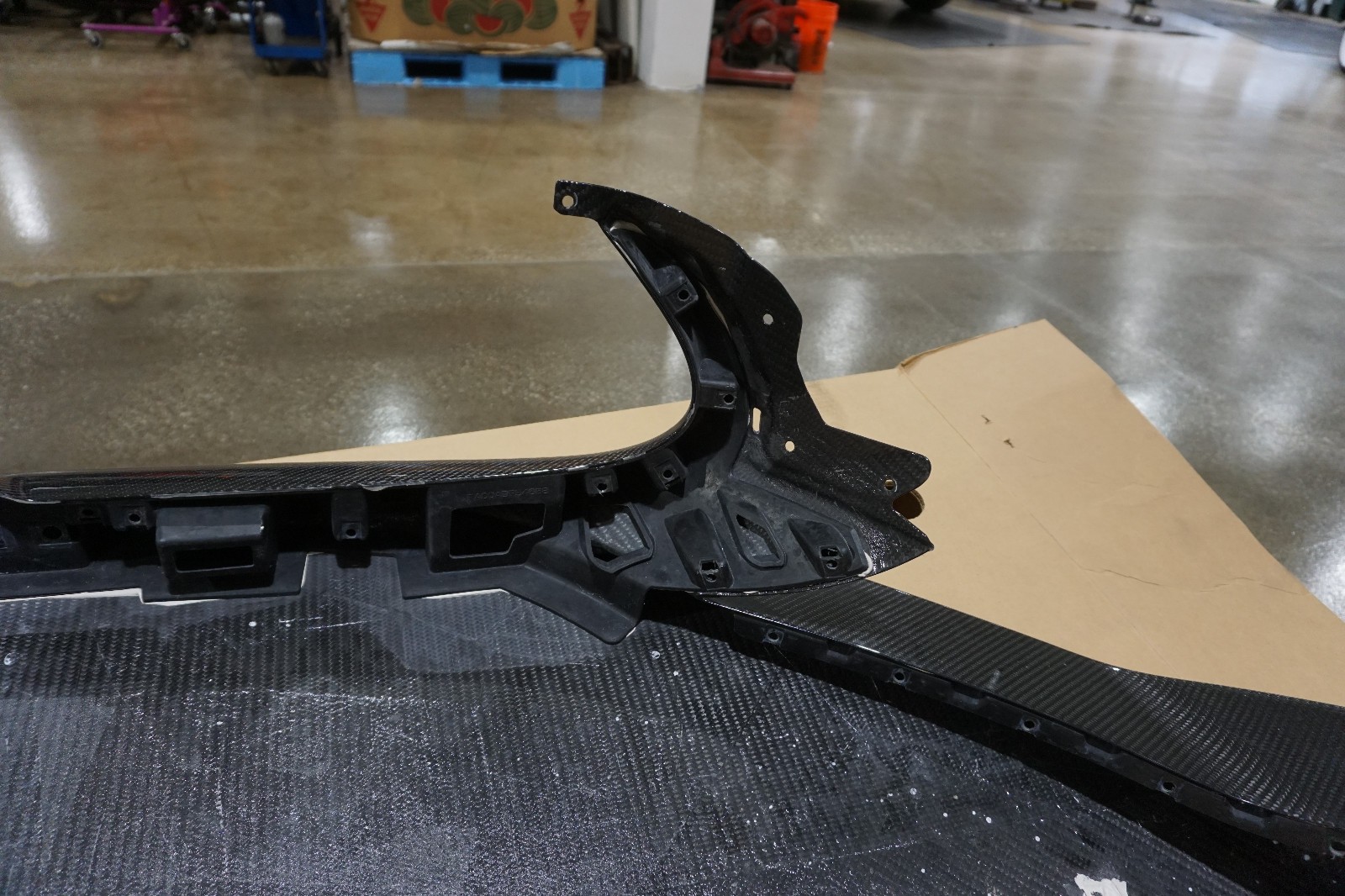 670175067 2022 Maserati MC20 Lower Front Bumper / Splitter Carbon Fiber Take Off