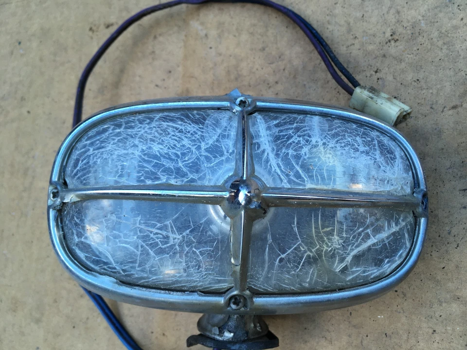 Pontiac Grand Prix 1964 luz de estacionamiento, intermitentes 1963-64, áspero Foto 2 de 4