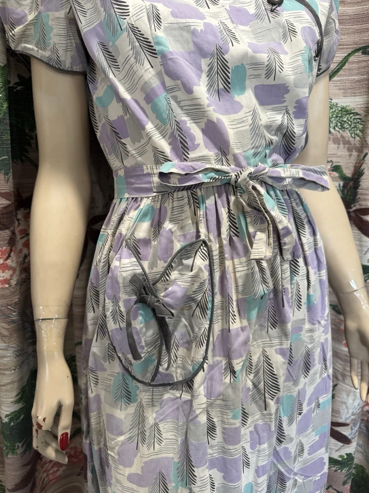 Vintage 1940s Penny’s Cotton Pine Tree Print Dress With Belt Medium - Image 3 of 4