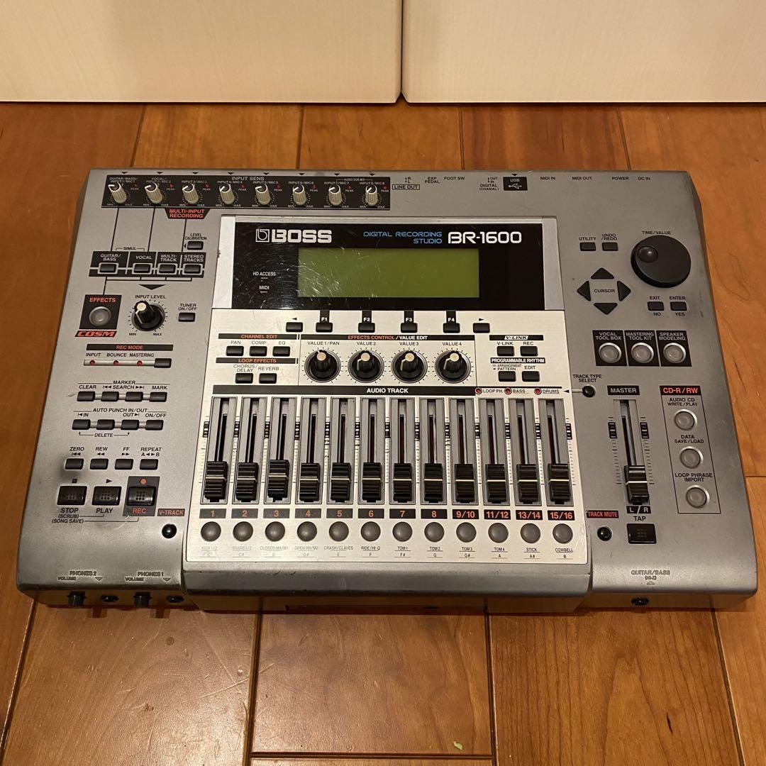 BOSS BR-1600CD Digital Record Studio Multi Track Recorder BOSS BR-1600CD Digital Record Studio Multi Track Recorder
