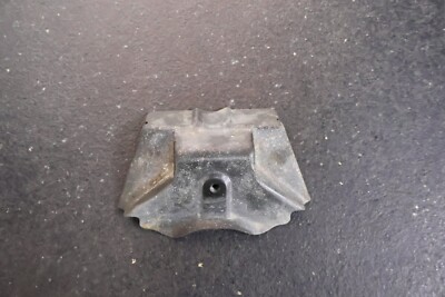 HONDA 1985 1986 VF700C MAGNA FRAME AIR CLEANER BOX COVER PLATE NECK BRACKET