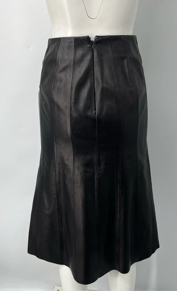 Falda Balenciaga 2019 de cuero negro con paneles hasta la rodilla talla 36 Foto 3 de 4