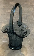 BEAUTIFUL SMOKY BLUE FENTON ART GLASS BASKET BUTTERFLIES AND BERRIES 8" SIGNED