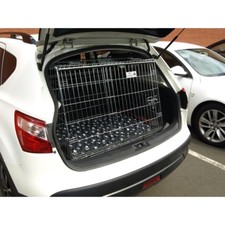 PET WORLD NISSAN | Qashqai 2013+ Slopping car Puppy Dog Travel crate cage