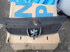 Calandre Peugeot 406