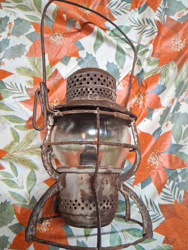 L&N Railroad Lantern Armspear Louisville And Nashville With  Clear Globe