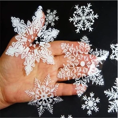 57 REUSABLE WHITE CHRISTMAS SNOWFLAKES WINDOW STICKERS SELF CLINGS Decorations