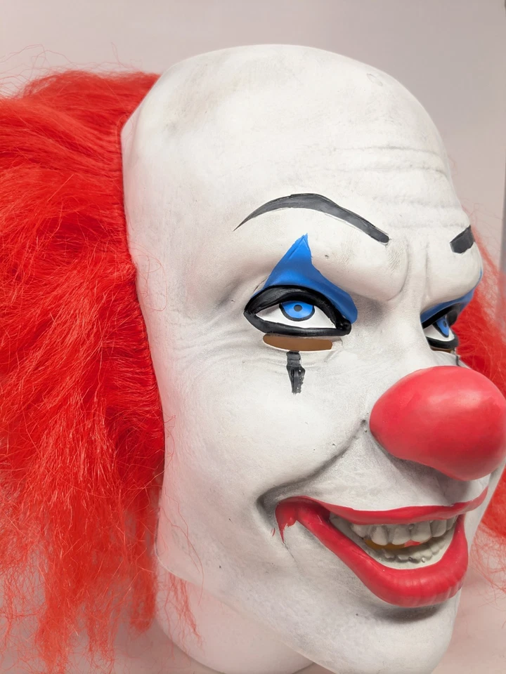IT Pennywise Horror Clown Overhead Latex Mask with Hair Stephen King Halloween   - Image 2 of 4