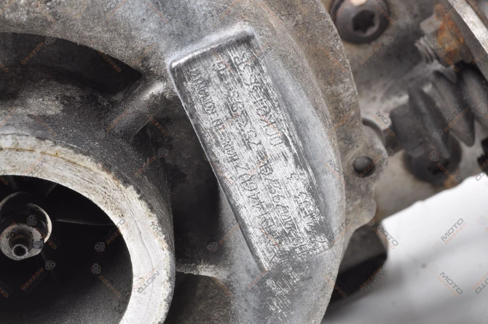 RENAULT MEGANE III 1.9 dCi 131PS Turbo Turbolader H8200799760 - Bild 2 von 4