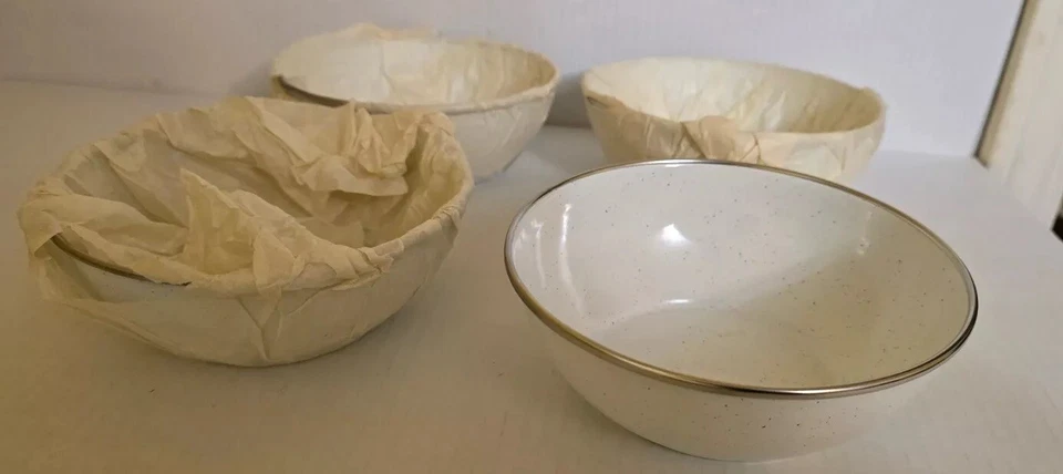 Coleman — ретро — набор из 4 белых эмалированных чаш для чили — без чили! - Изображение 2 из 4