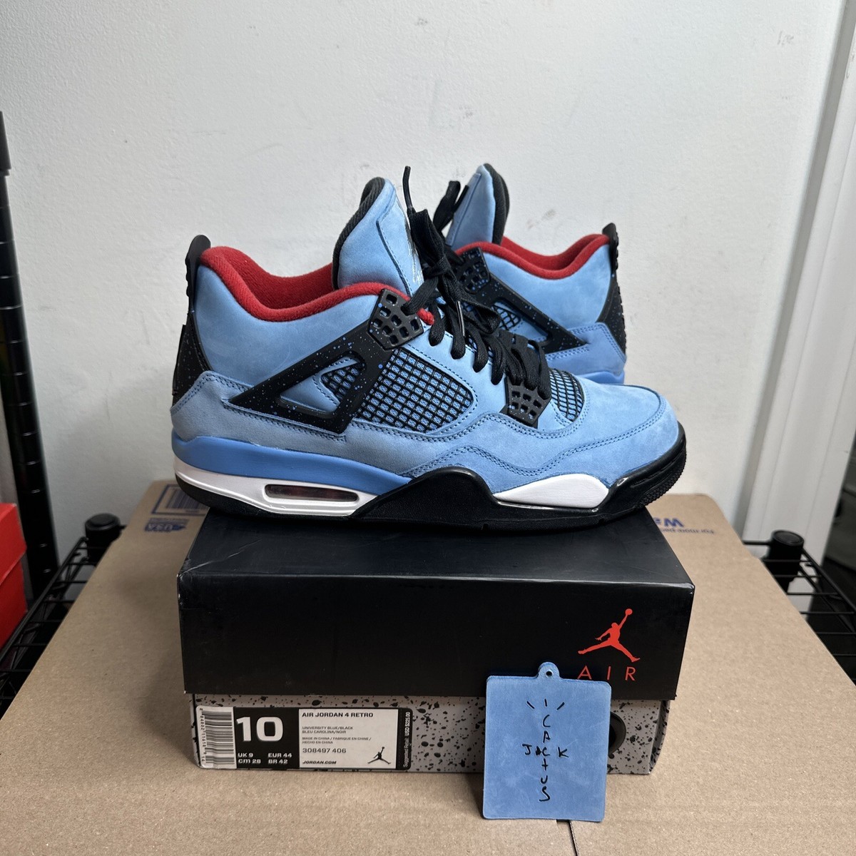 Size 10 - Jordan 4 Retro x Travis Scott WORN ONCE with Size 10 - Jordan 4 Retro x Travis Scott WORN ONCE with
