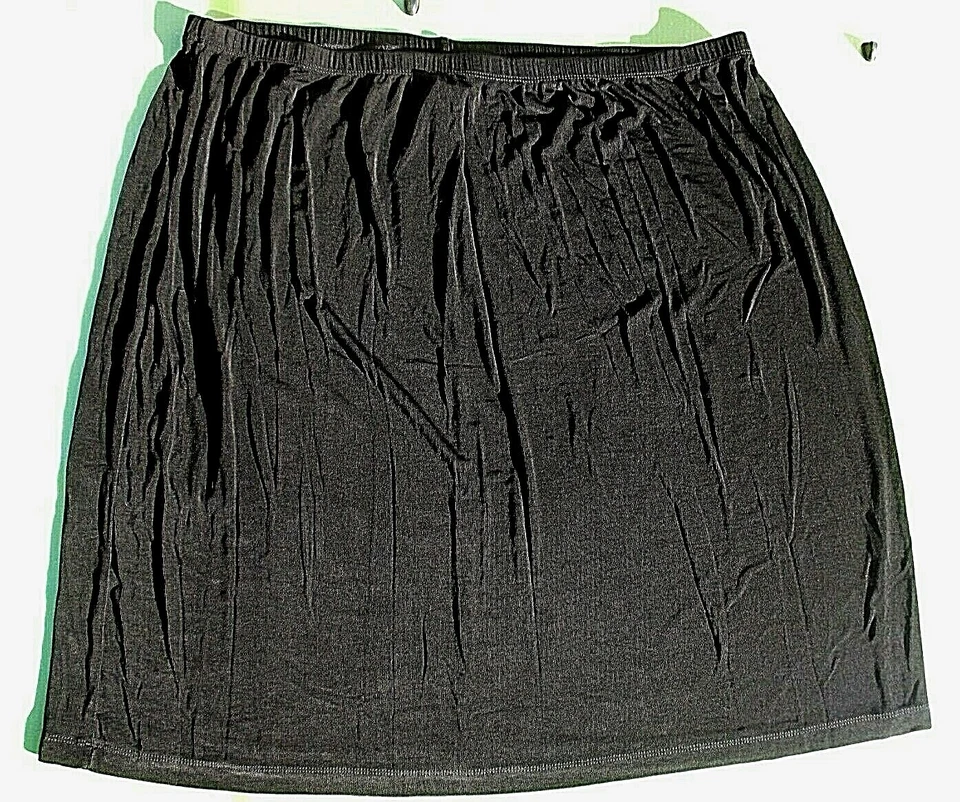 FALDA MUJER MARCA SLINKY TALLA 3X FORRADA NEGRA 27" FLOW RN105536 1074SF328Y10 Foto 2 de 4