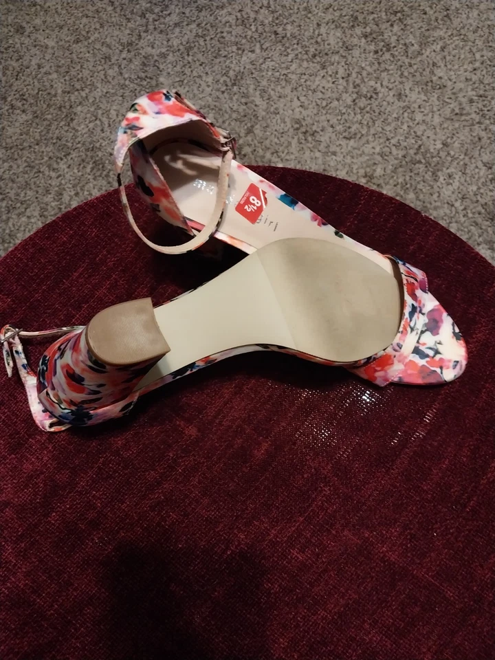 Womens Madden Girl Colorful Shoe 8.5M New Without Box - Imagem 2 de 4