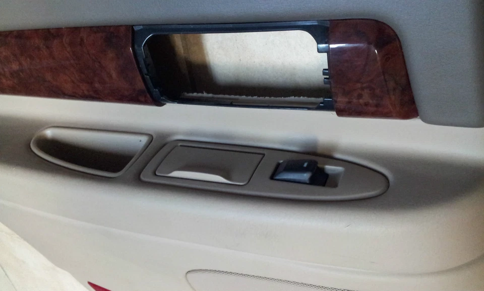 PANEL PUERTA TRASERA IZQUIERDA LINCOLN LS 2W435427407 PERGAMINO OSCURO 2000 2001 2002 Foto 3 de 4