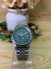 Vintage Seiko 5 Automatic 7009 Military-Green Dial Day/Date Watch