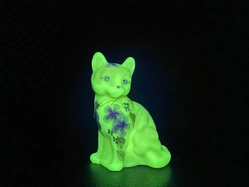 Vintage Fenton Glass Uranium Burmese Cat Hand Painted Flowers #2673 W/label
