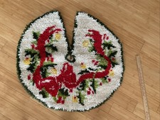 Latch Hook Christmas Tree Round Skirt Holly  Red Bow Candles 32" Rug VTG Retro