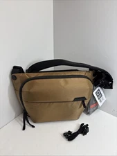 Peak Design Everyday Sling  6L.  Camera Bag.