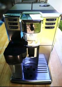 Philips Series 5000 Kaffeevollautomat EP5365/10 chrom defekt !